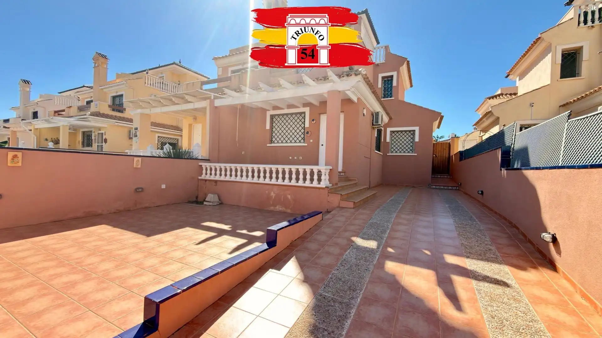 Jardín de Casa adosada en venta en Pilar de la Horadada con Aire acondicionado, Jardín privado y Amueblado