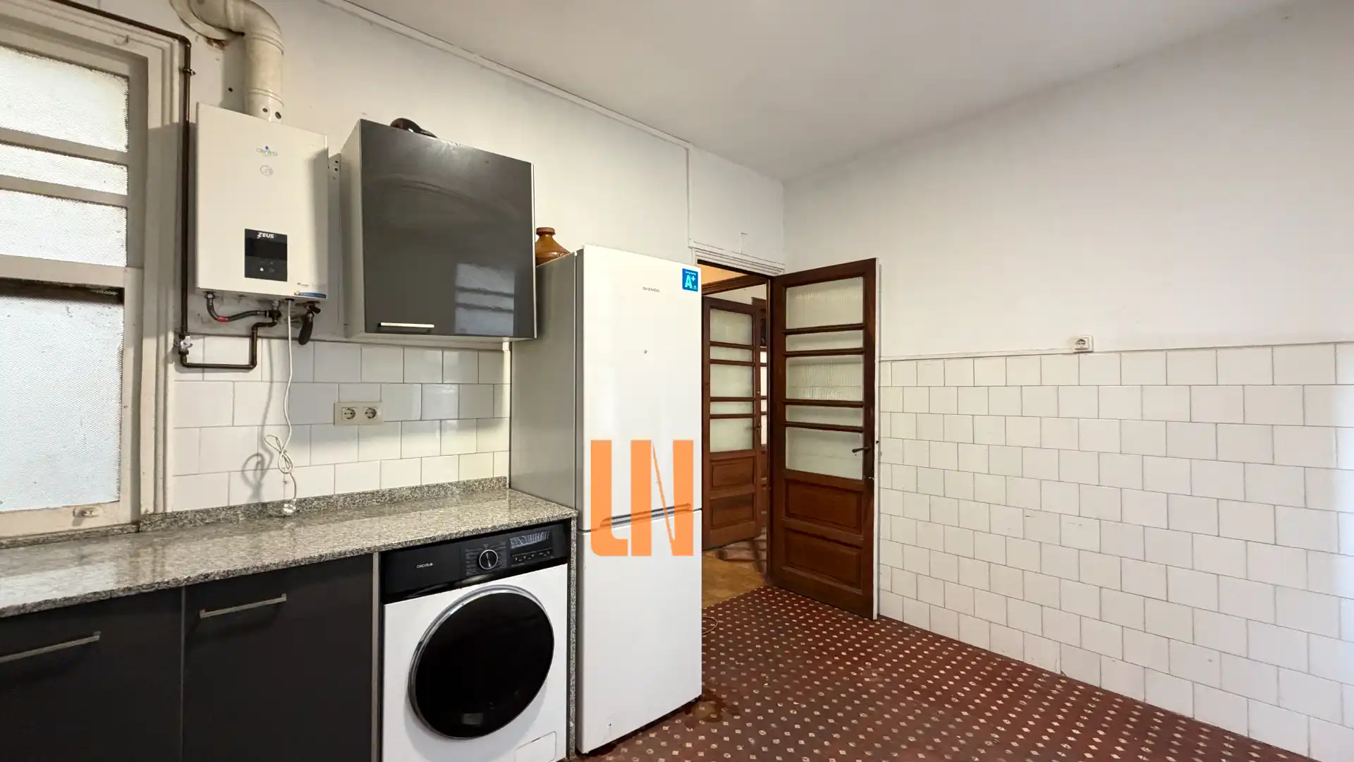 Cuina de Pis en venda en A Coruña Capital  amb Forn i Rentadora