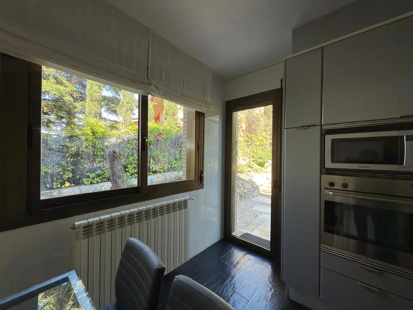 Cocina de Casa o chalet en venta en Torrelodones con Jardín privado, Terraza y Piscina