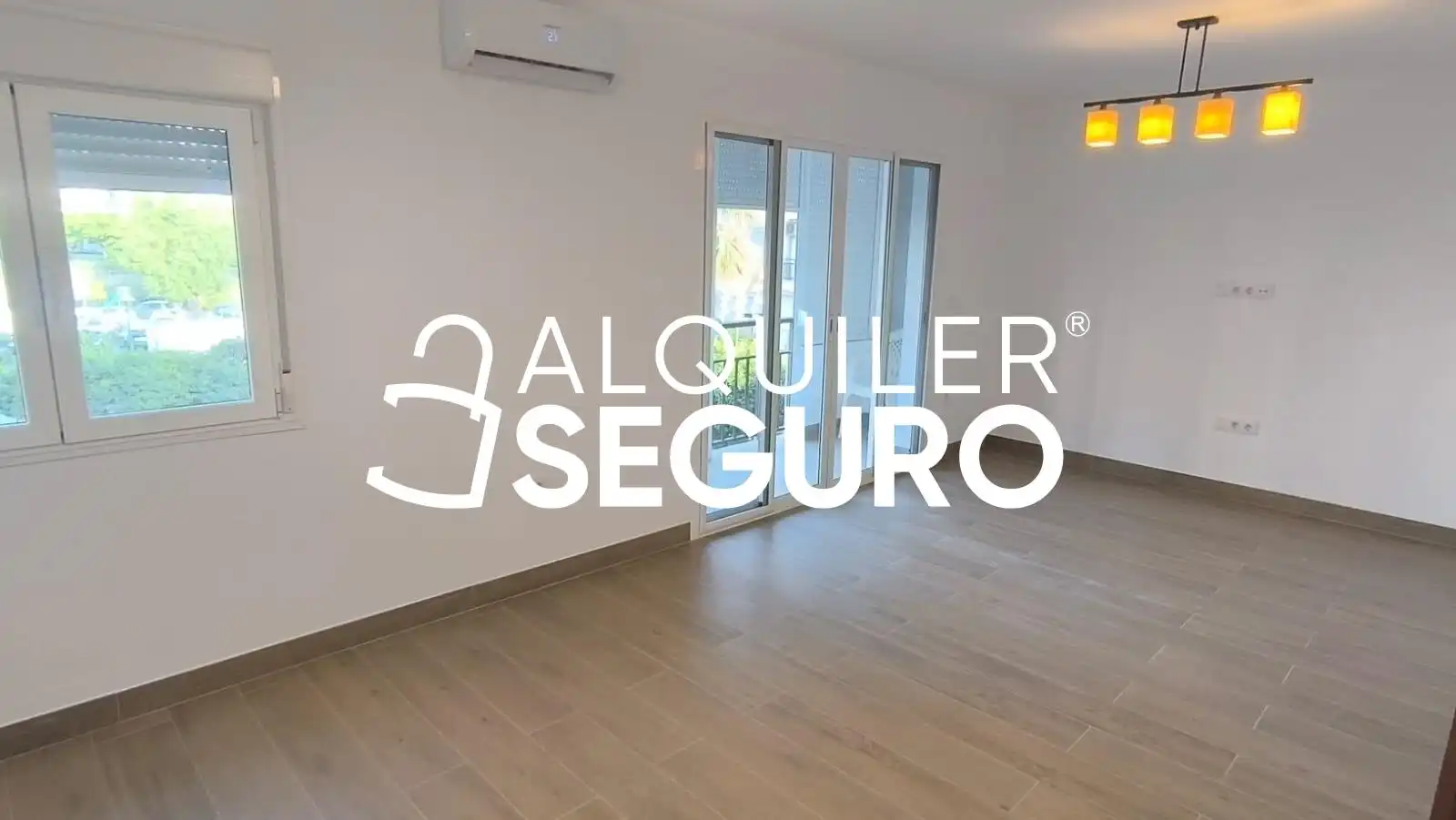 Dormitori de Pis de lloguer en Sevilla amb Aire condicionat