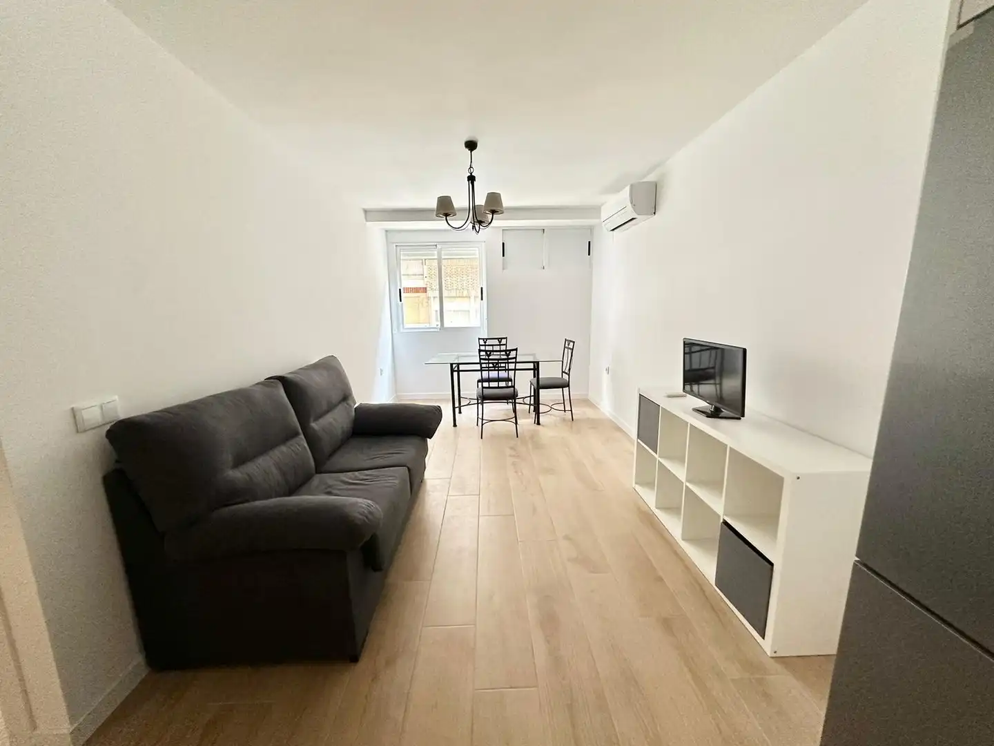 Apartament de lloguer a PERIODISTA BADIA, Exposició