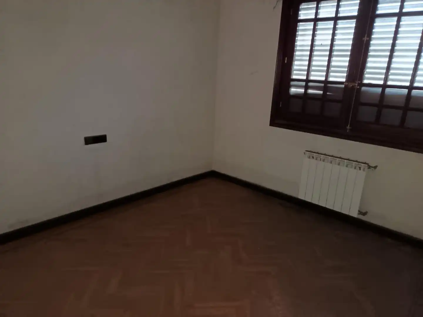 Dormitori de Casa o xalet en venda en Íscar amb Jardí privat, Terrassa i Traster