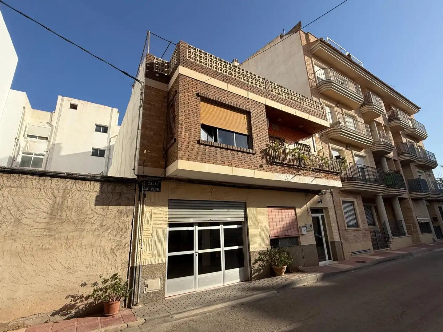 Adosado en venta en Calle Calle Isaac Peral de Beniaján