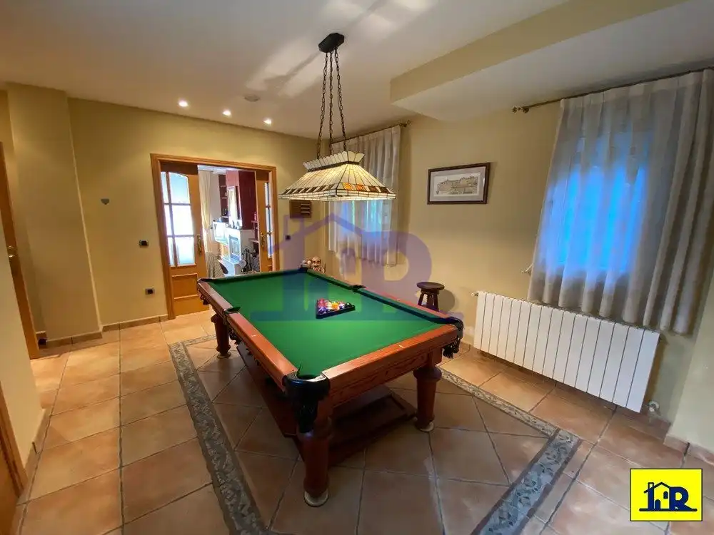 Houses for sale in Arcas del Villar  with Terrace, Storage room and Swimming Pool