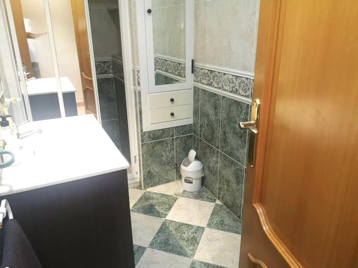 Bathroom of Houses for sale in Alzira  with Terrace, Storage room and Swimming Pool
