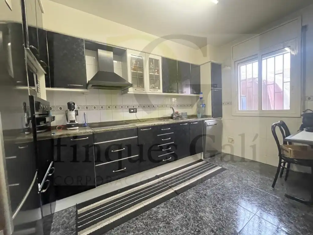 Kitchen of Houses for sale in Manresa