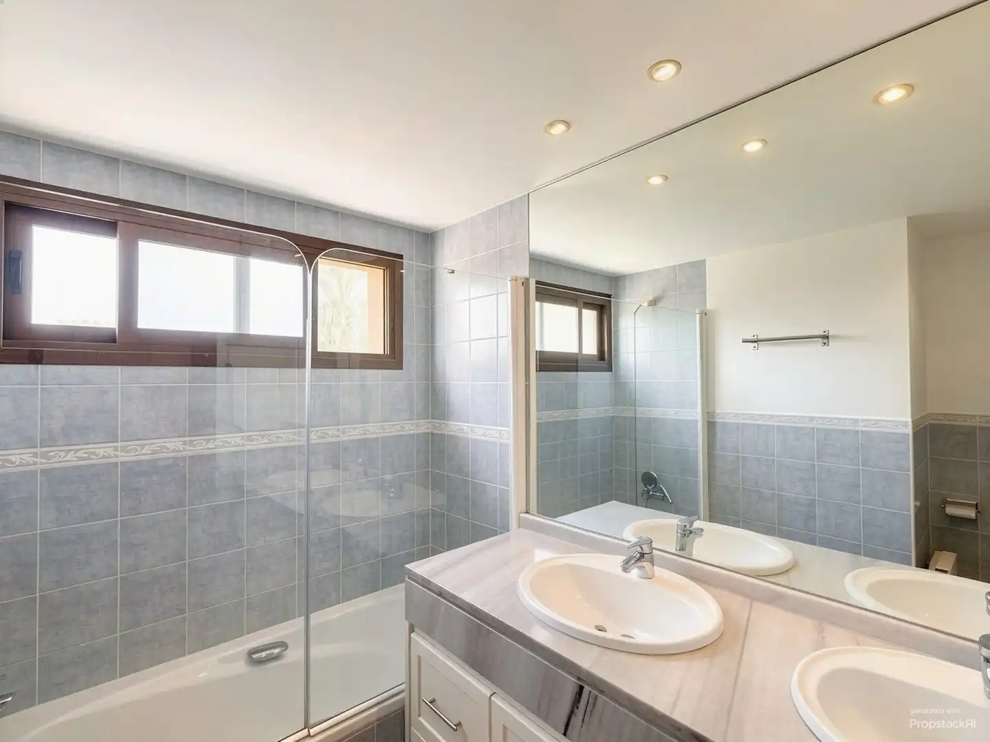 Baño de Apartamento en venta en  Palma de Mallorca con Aire acondicionado, Calefacción y Terraza