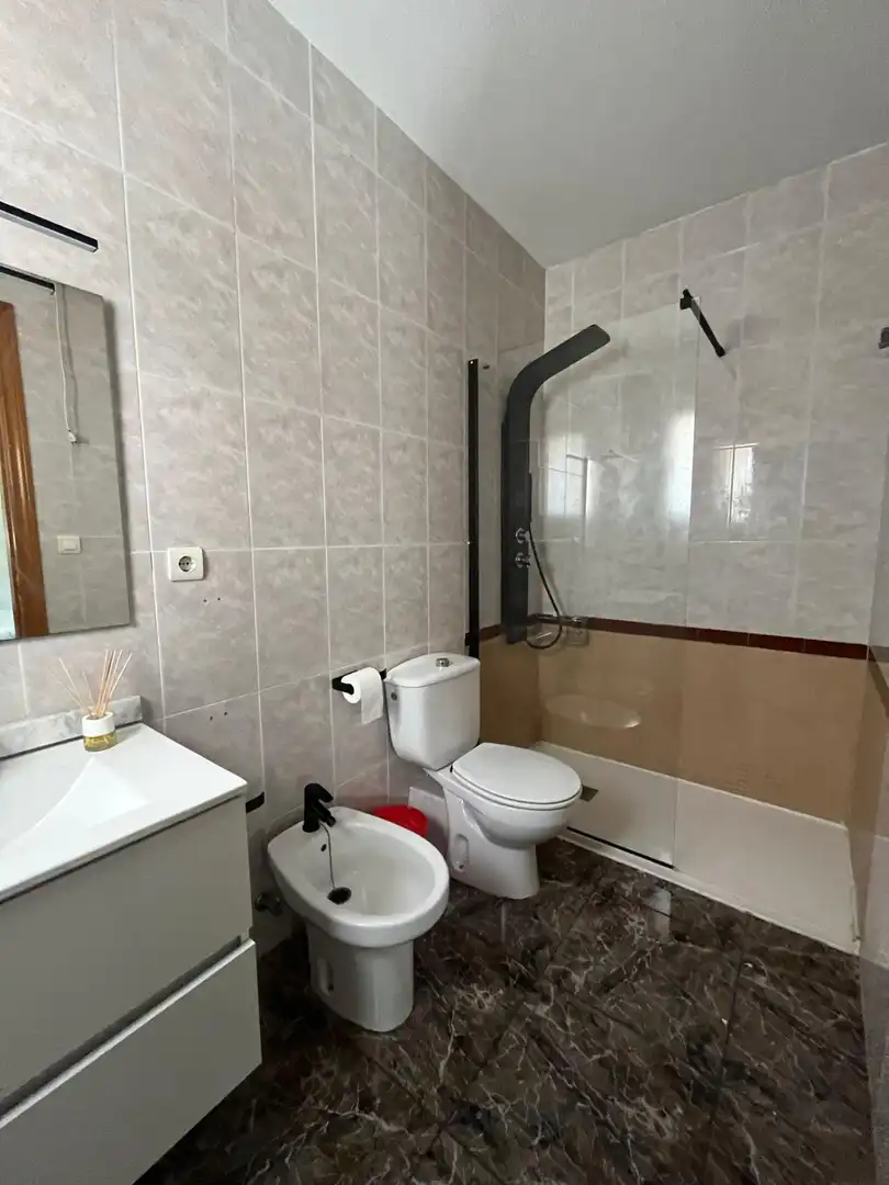Baño de Piso en venta en Ceutí con Aire acondicionado, Calefacción y Amueblado