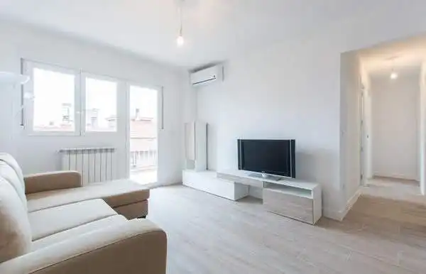Sala d'estar de Pis de lloguer en Móstoles amb Calefacció, Terrassa i Moblat