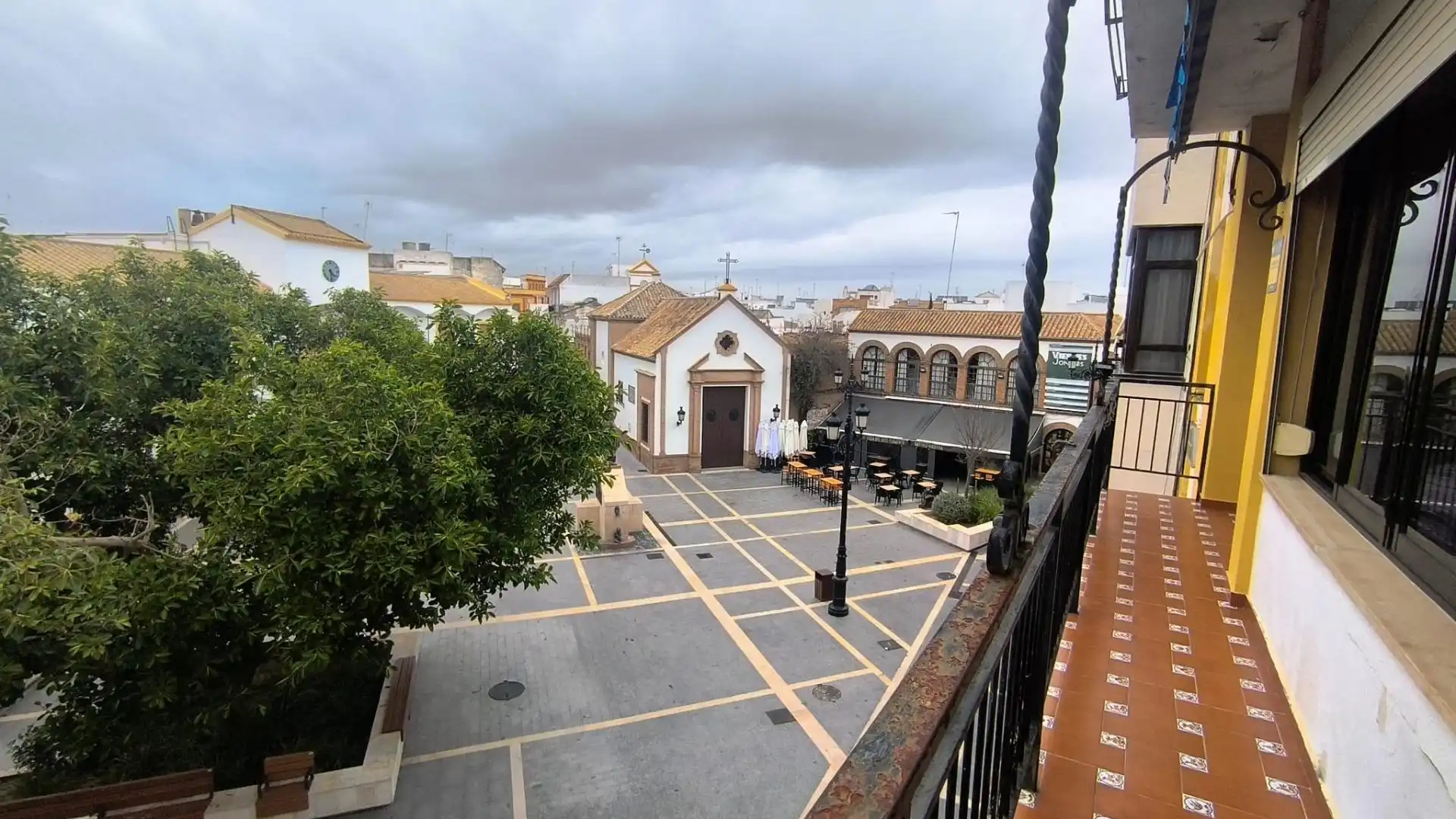 Vista exterior de Piso en venta en Mairena del Alcor