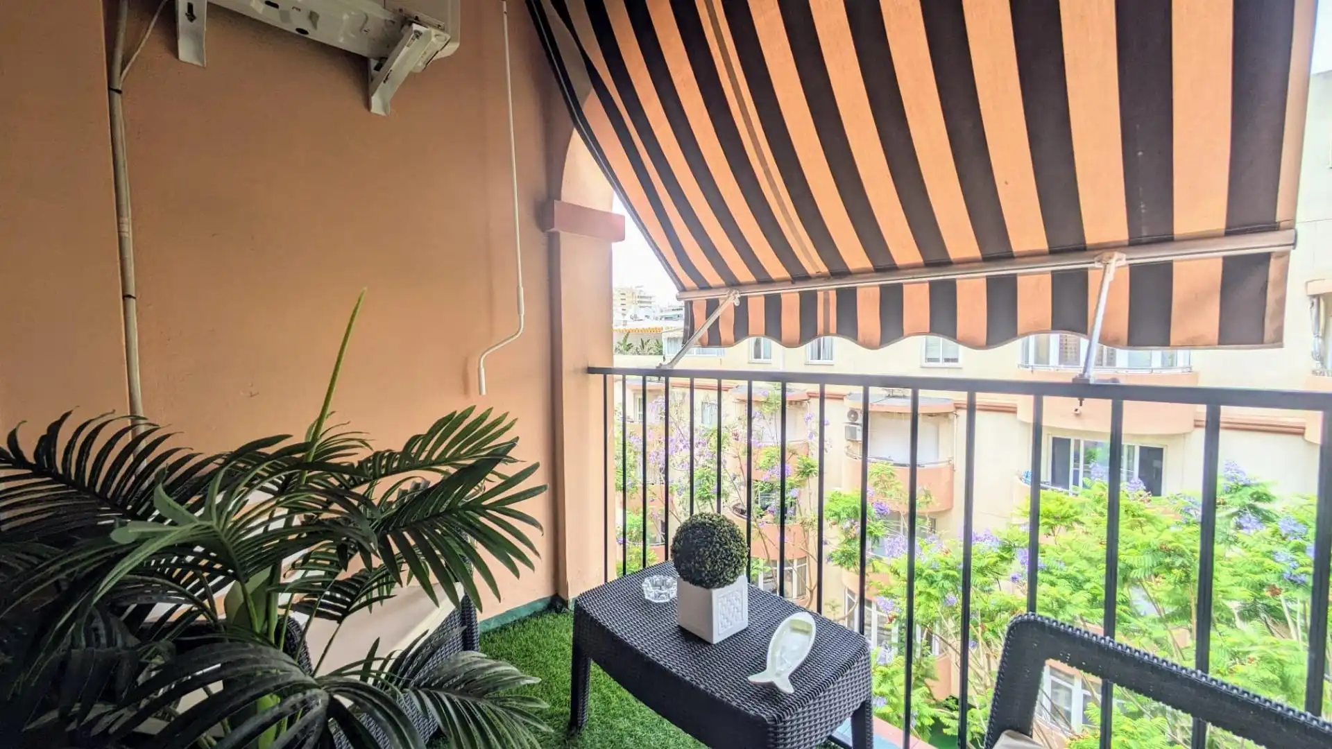 Terraza de Piso de alquiler en Fuengirola con Aire acondicionado, Calefacción y Jardín privado