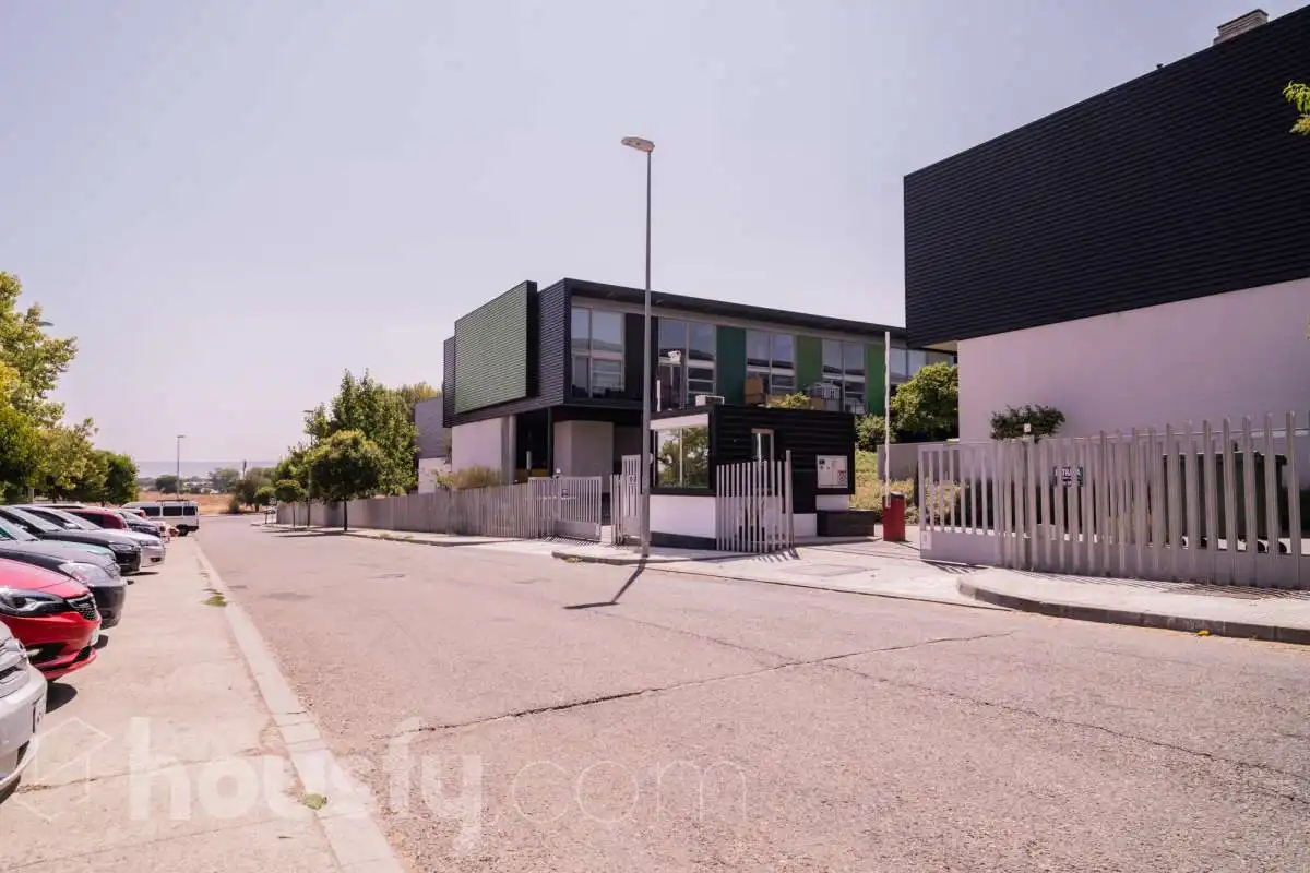Piso de alquiler en Calle Miño, Camarma de Esteruelas