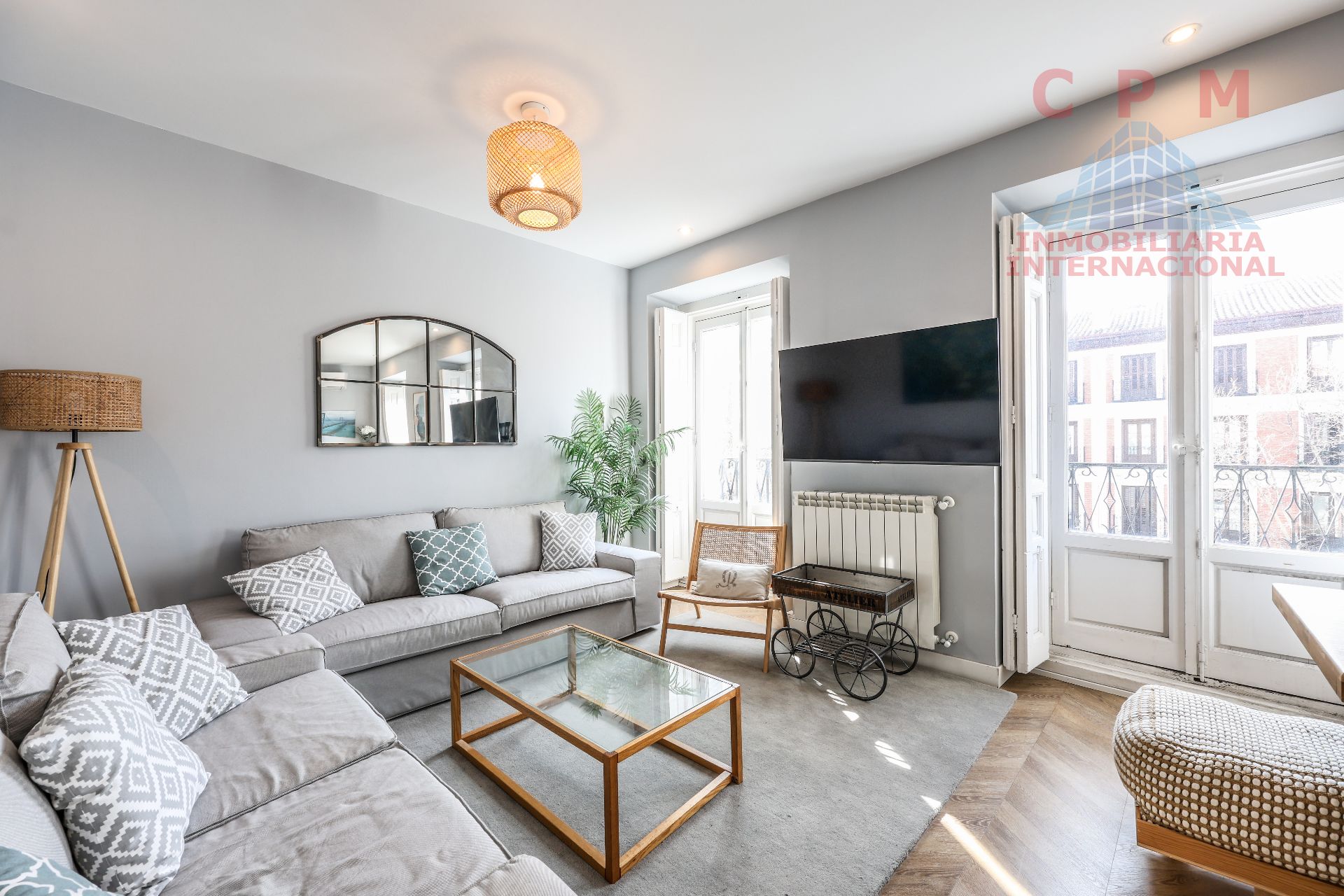 Flat to rent in Trafalgar