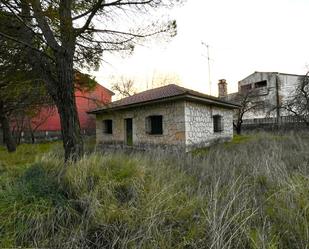 Vista exterior de Casa o xalet en venda en Trijueque amb Jardí privat, Terrassa i Traster