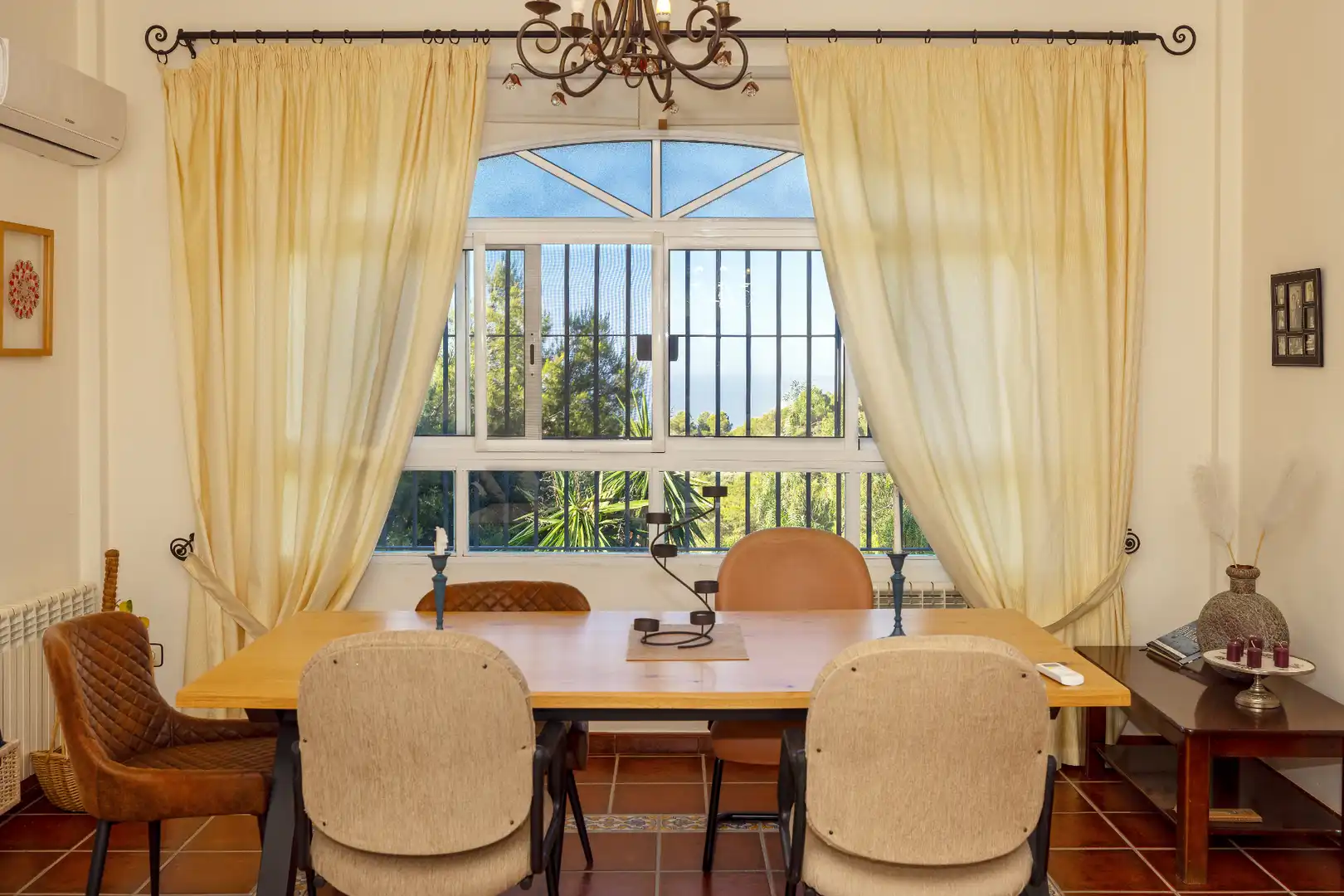 Comedor de Finca rústica en venta en Colmenar con Aire acondicionado, Calefacción y Jardín privado