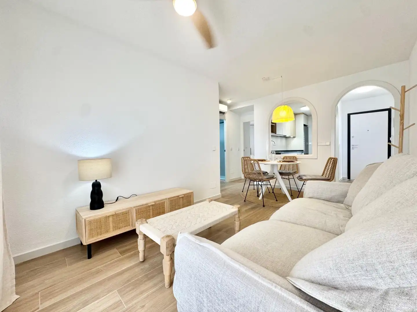 Wohnzimmer von Wohnungen zur Miete in San Javier mit Klimaanlage, Terrasse und Schwimmbad