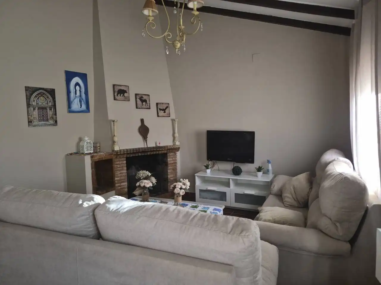 Living room of Houses for rent in Carmona  with Air Conditioner, Heating and Private garden