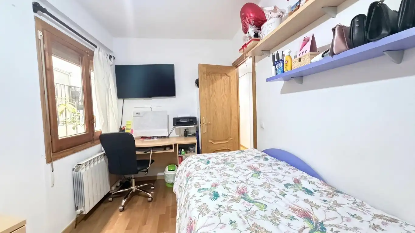 Habitación de Piso en venta en Zaragoza con Aire acondicionado, Calefacción y Parquet