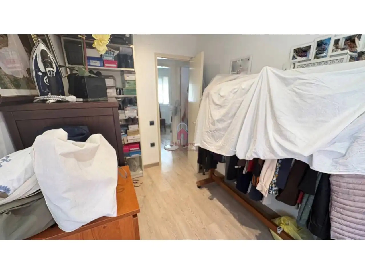 Dormitori de Pis en venda en Terrassa amb Calefacció