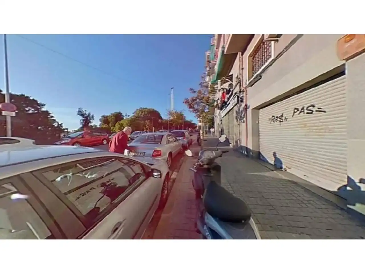Vista exterior de Piso en venta en L'Hospitalet de Llobregat con Balcón