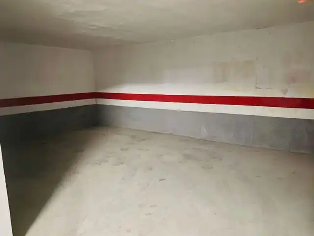 Garage zur Miete in Albacete