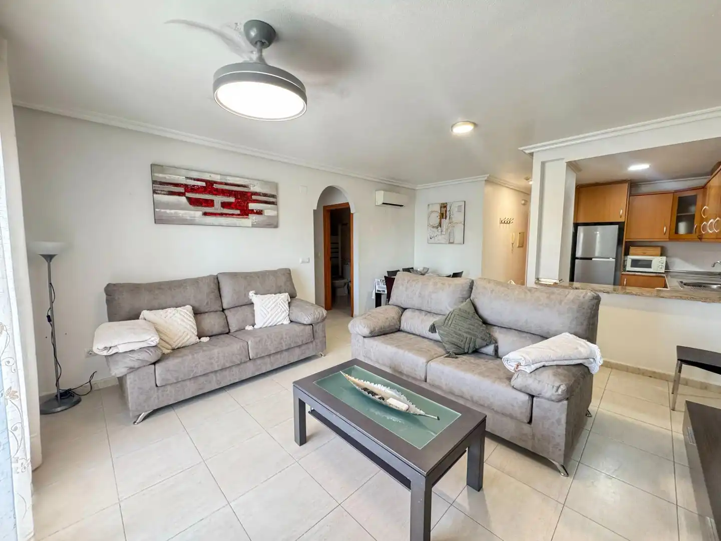 Sala de estar de Apartamento de alquiler en Orihuela con Aire acondicionado, Calefacción y Jardín privado