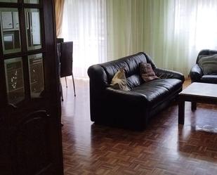 Living room of Flat to rent in Salamanca Capital  with Heating, Terrace and Storage room