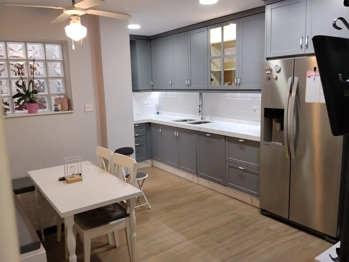 Kitchen of Flat for rent in Almuñécar  with Air Conditioner, Parquet flooring and Furnished