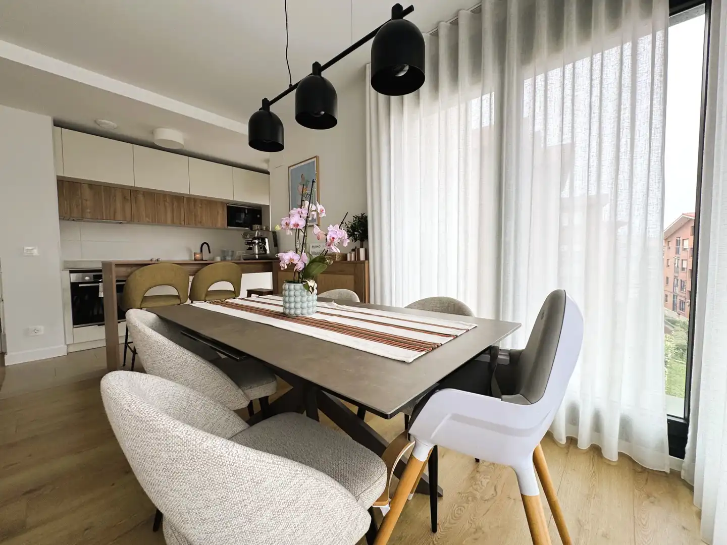 Comedor de Dúplex en venta en Getxo  con Aire acondicionado, Calefacción y Jardín privado