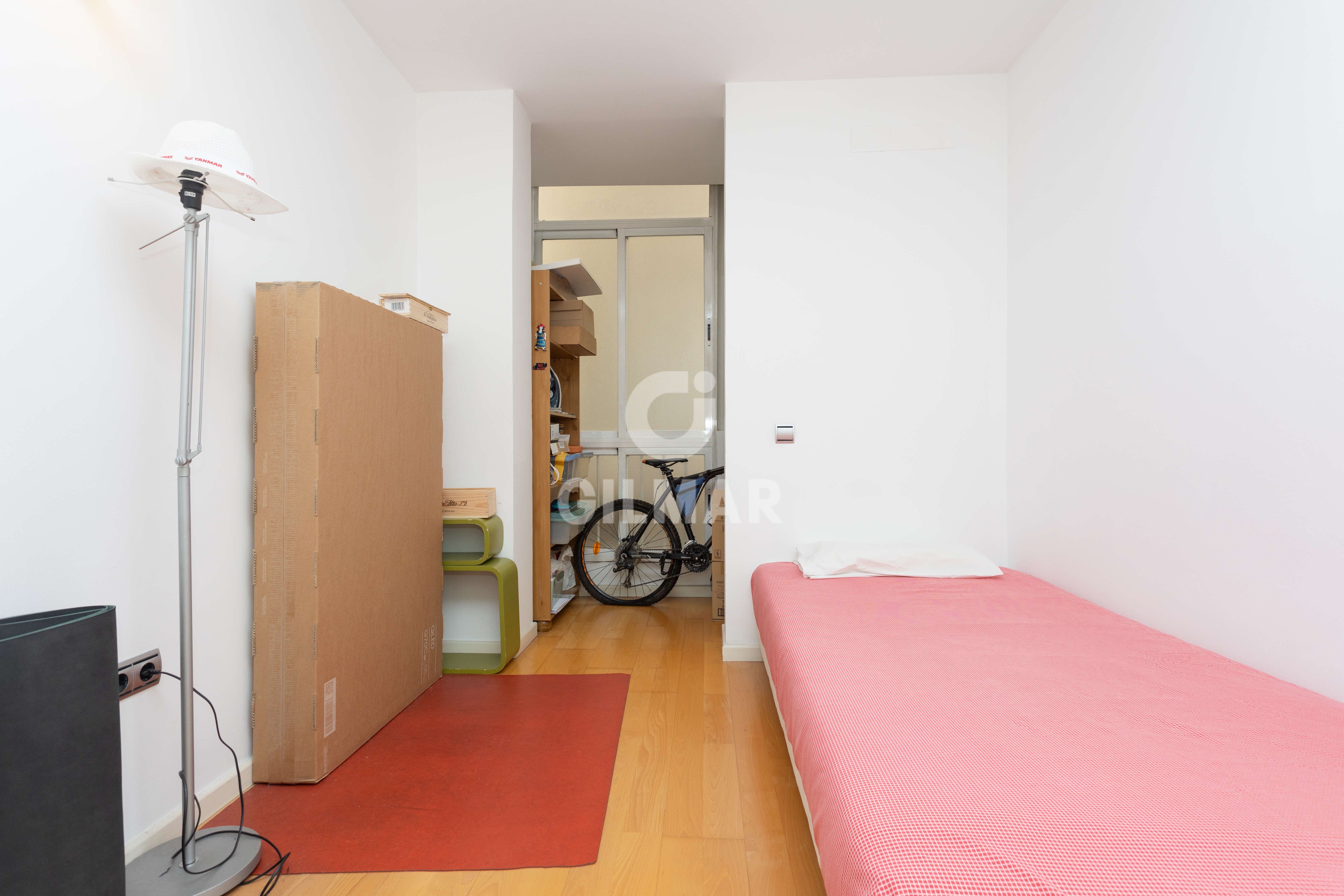 Bedroom of Flat for sale in  Madrid Capital  with Storage room