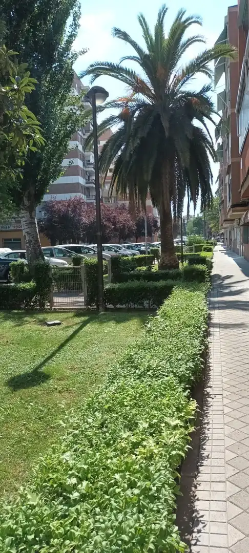 Piso con ascensor en venta en Zarzaquemada, imagen 2