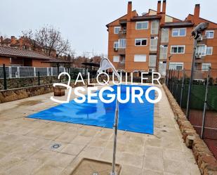 Piscina de Pis de lloguer en Boadilla del Monte amb Calefacció, Terrassa i Piscina