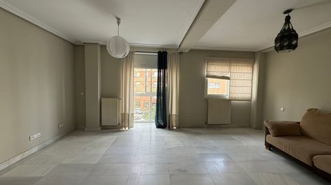 Foto 2 von Wohnung zur Miete in Calle de Isla de Formosa, Tres Olivos - Valverde, Madrid Capital