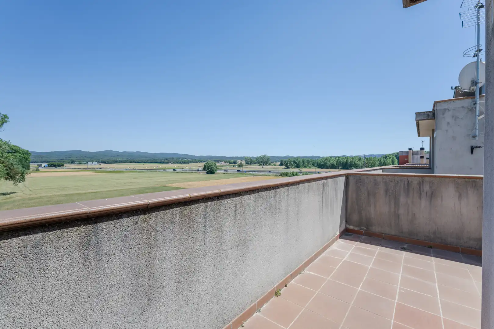 Terrasse von Einfamilien-Reihenhaus zum Verkauf in Vidreres mit Heizung, Möbliert und Ofen