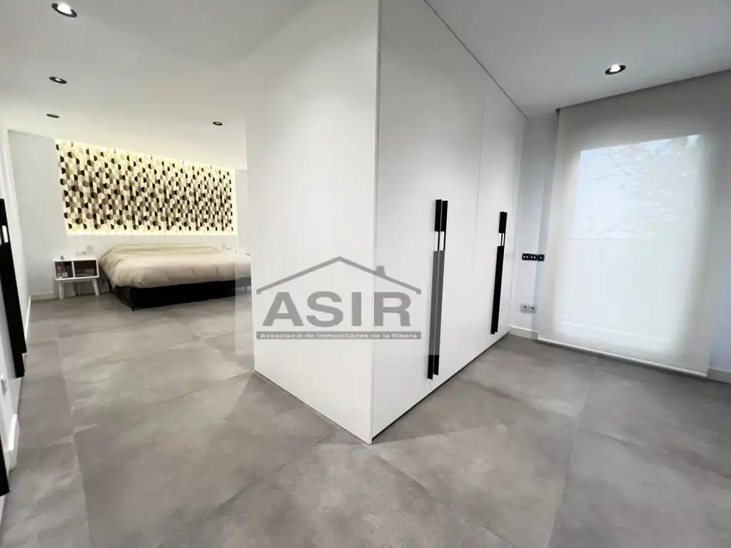 Exterior view of Houses for sale in Algemesí  with Air Conditioner and Swimming Pool