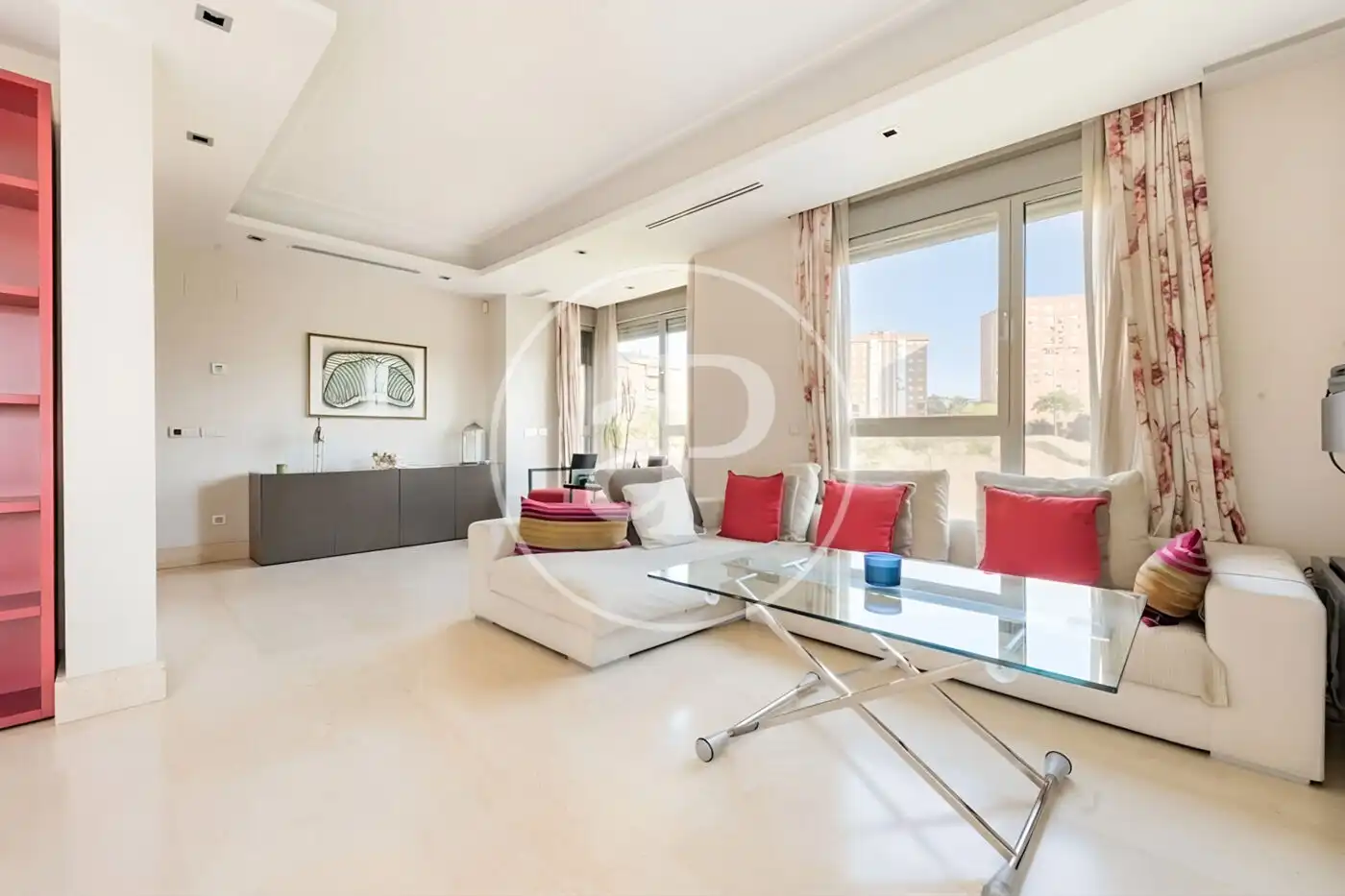 Piso con terraza en venta en C. de Buitrago del Lozoya