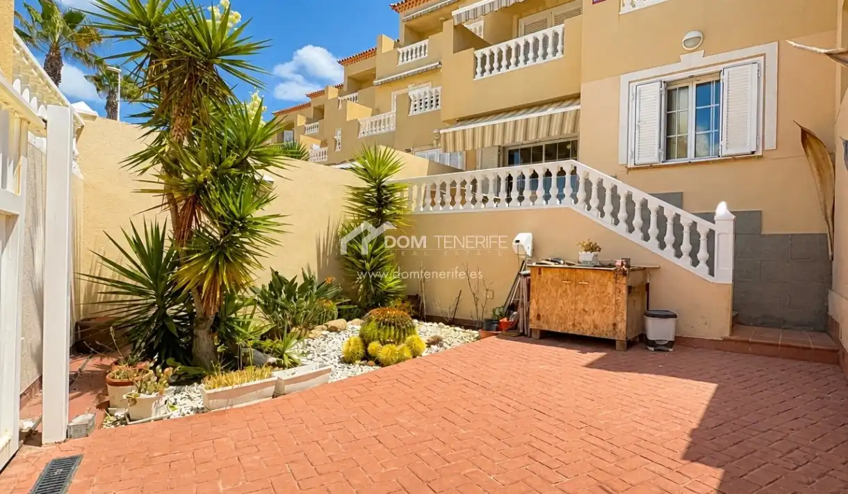 Terrace of Ground floor for rent in Adeje  with Terrace, Swimming Pool and Furnished