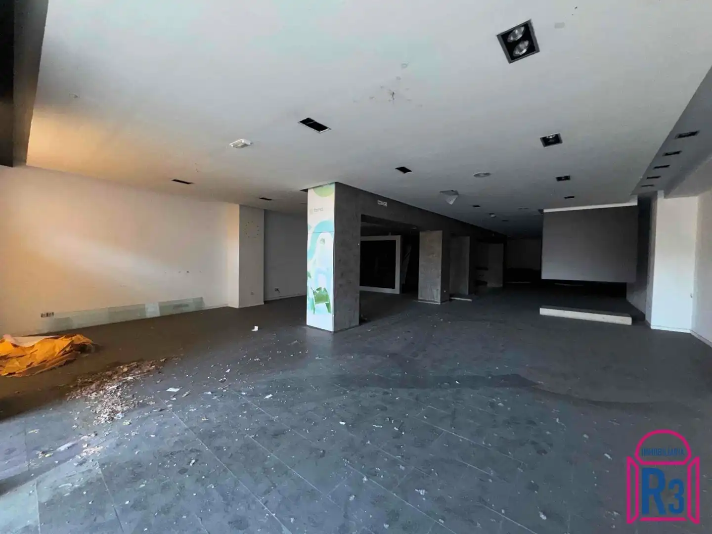Locale commerciale in affitto a Corredera, imagen 3