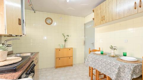 Foto 3 de Casa adosada en venda a  Cimadevilla, 28, Tineo, Asturias