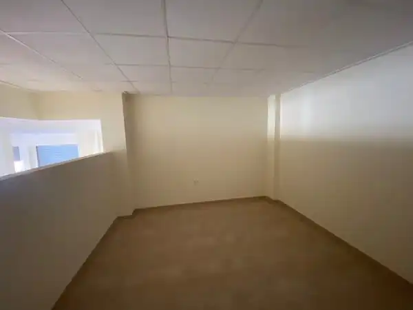 Local comercial en venda a Novelda, imagen 4