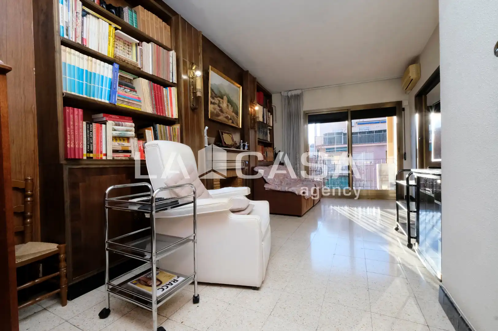 Piso en venta en Barcelona con Calefacción y Balcón