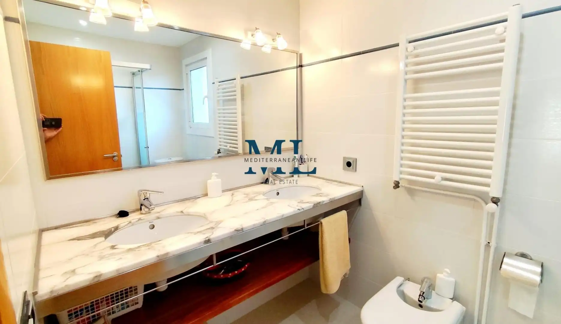 Bathroom of Houses for sale in Roda de Berà  with Heating and Swimming Pool