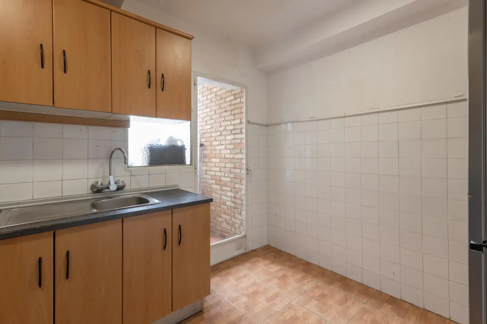Cocina de Piso en venta en Granada con Terraza y Balcón