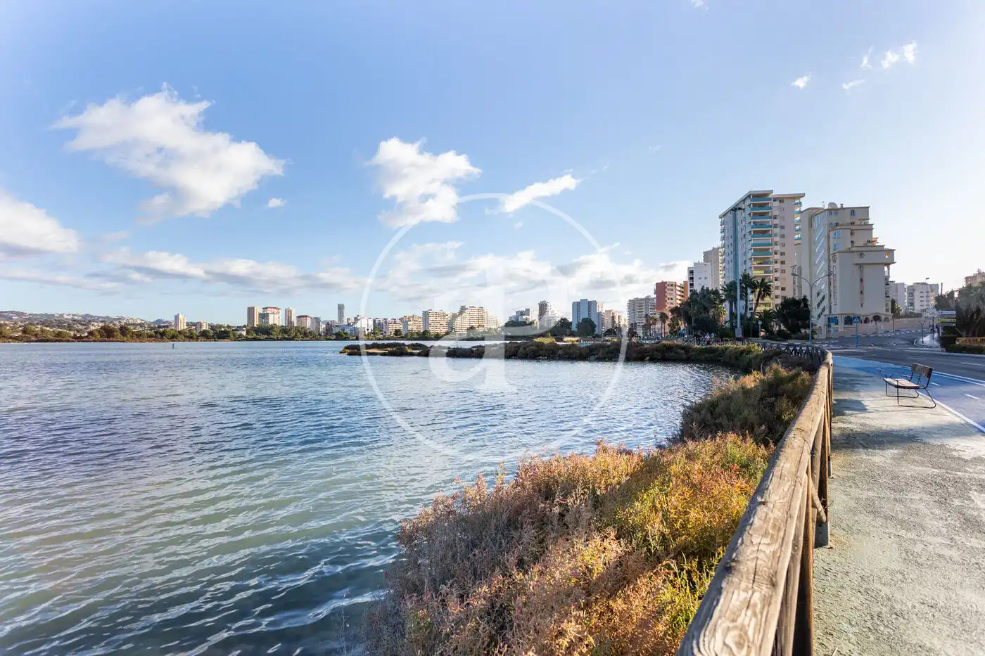 Piso en venta en Av. Rosa de los Vientos, Zona Levante - Playa Fossa