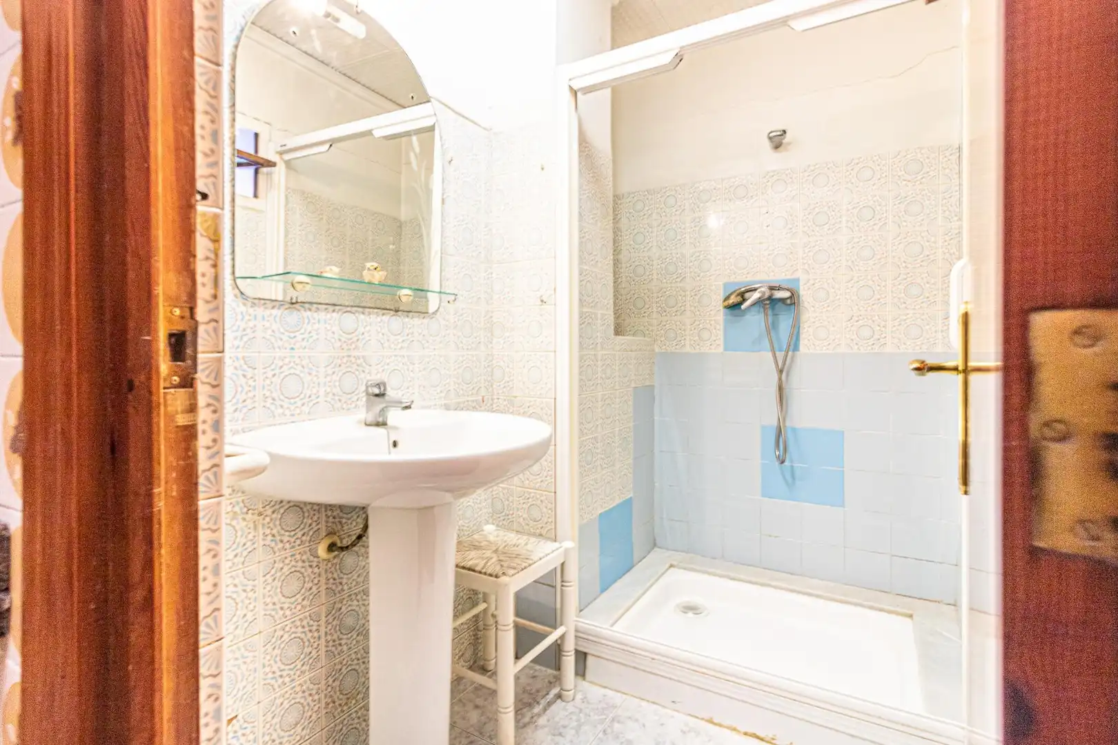 Bathroom of Houses for sale in Carlet  with Air Conditioner, Heating and Terrace