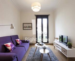 Sala d'estar de Apartament de lloguer en  Barcelona Capital amb Aire condicionat i Balcó