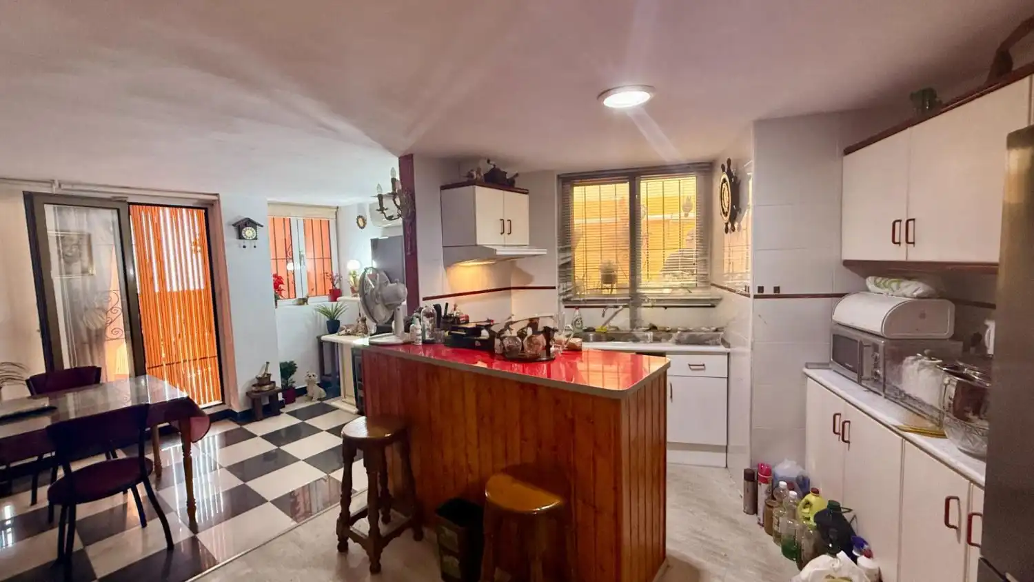 Küche von Wohnung zum Verkauf in Torremolinos mit Klimaanlage, Terrasse und Gemeinschaftspool