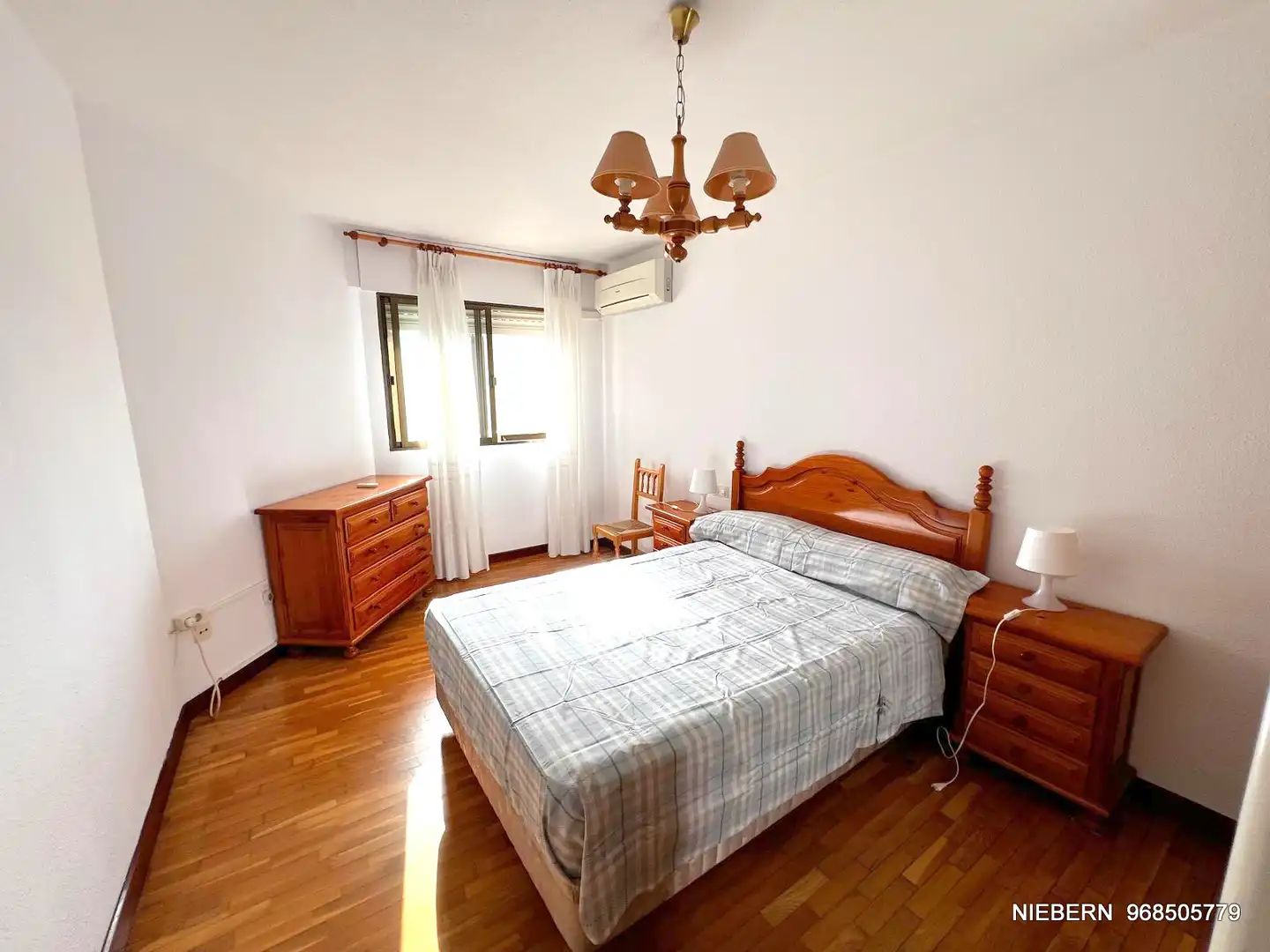 Appartamento con terrazza in affitto a Calle Doctor Luis Calandre 18, imagen 42
