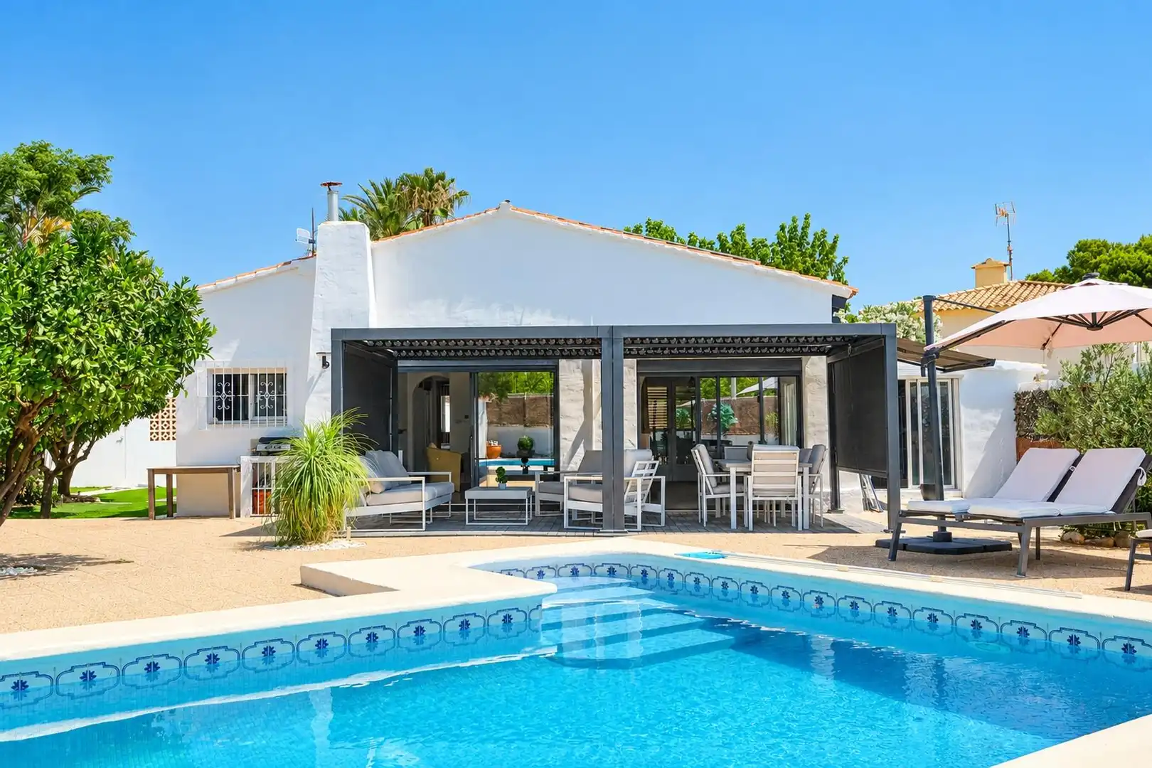 Villa mit Pool zum Verkauf in Gargasindi - Garduix - Colina del Sol, imagen 2