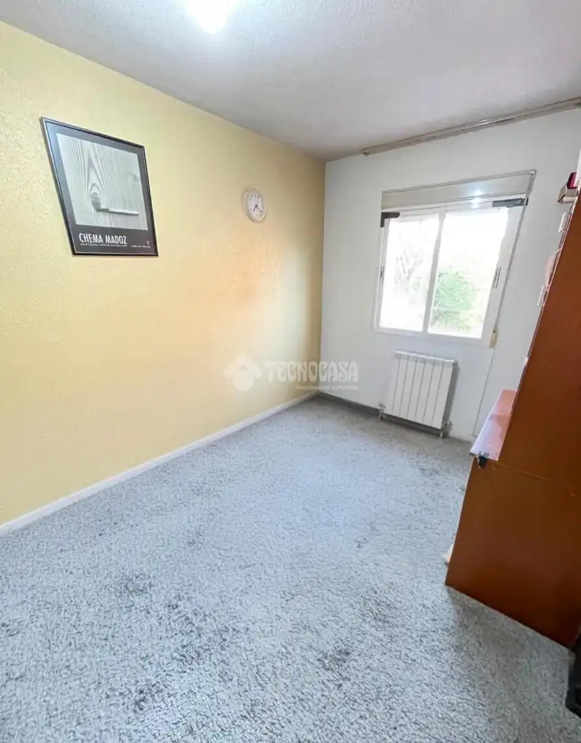 Bedroom of Flat for sale in Coslada  with Heating